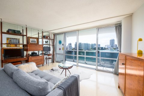 Condominio en venta en Miami Beach, Florida, 1 dormitorio, 98.94 m2 № 1215587 - foto 9