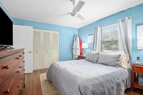 Condo in DeLand, Florida, 2 bedrooms  № 1192304 - photo 13