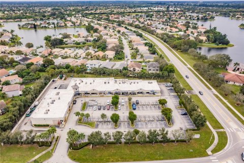 Propiedad comercial en venta en Lake Worth, Florida № 1187911 - foto 12