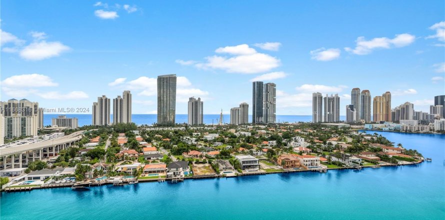 Condo in Aventura, Florida, 2 bedrooms  № 1385759