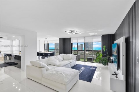 Copropriété à vendre à Aventura, Floride: 2 chambres, 134.43 m2 № 1385759 - photo 9