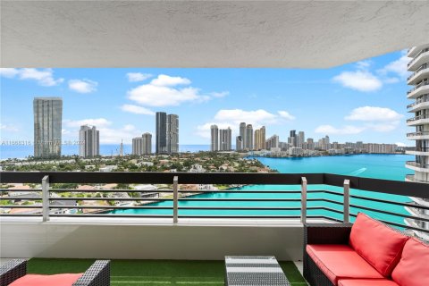 Condo in Aventura, Florida, 2 bedrooms  № 1385759 - photo 13