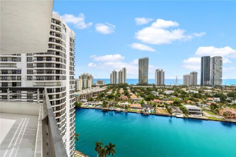 Condominio en venta en Aventura, Florida, 2 dormitorios, 134.43 m2 № 1385759 - foto 12