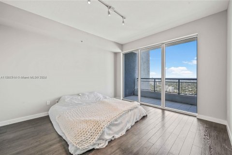 Copropriété à vendre à Miami, Floride: 2 chambres, 120.59 m2 № 1095690 - photo 17