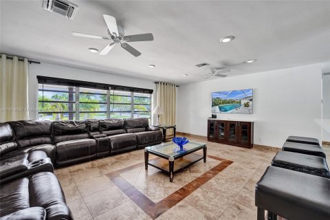 Casa en venta en Hollywood, Florida, 3 dormitorios, 208.66 m2 № 1235525 - foto 11