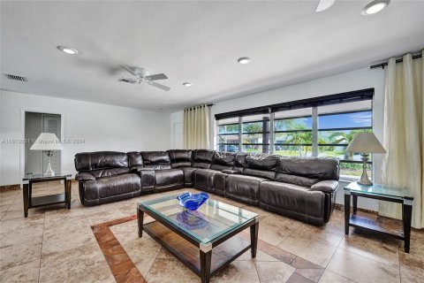 Casa en venta en Hollywood, Florida, 3 dormitorios, 208.66 m2 № 1235525 - foto 12