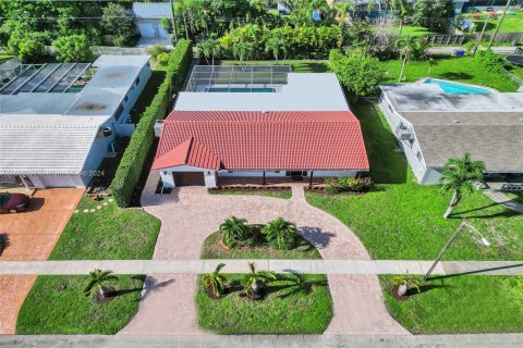 Casa en venta en Hollywood, Florida, 3 dormitorios, 208.66 m2 № 1235525 - foto 4