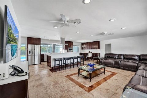 Casa en venta en Hollywood, Florida, 3 dormitorios, 208.66 m2 № 1235525 - foto 13