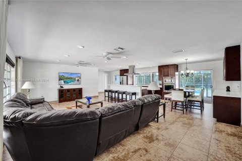 Casa en venta en Hollywood, Florida, 3 dormitorios, 208.66 m2 № 1235525 - foto 8