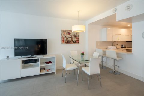 Condominio en venta en Miami Beach, Florida, 51.1 m2 № 1235759 - foto 8