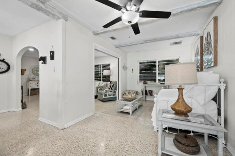 Casa en venta en Sarasota, Florida, 2 dormitorios, 105.72 m2 № 1357947 - foto 11