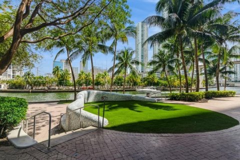 Condo in Miami, Florida, 2 bedrooms  № 1177780 - photo 14