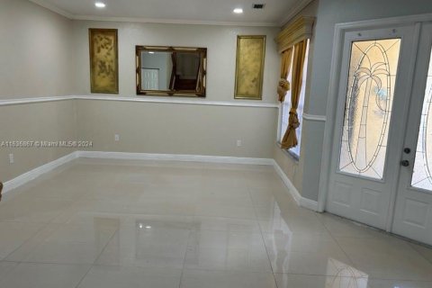 Casa en venta en Miramar, Florida, 5 dormitorios, 287.53 m2 № 1306453 - foto 4