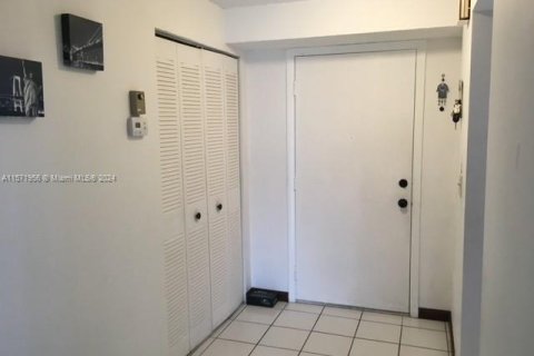 Condominio en venta en Dania Beach, Florida, 2 dormitorios, 110.55 m2 № 1128463 - foto 2