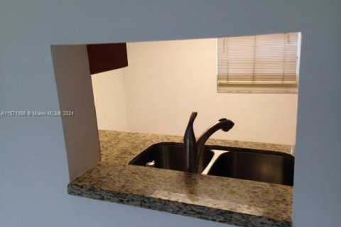 Condominio en venta en Dania Beach, Florida, 2 dormitorios, 110.55 m2 № 1128463 - foto 5