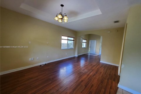 Casa en venta en Cutler Bay, Florida, 4 dormitorios, 225.66 m2 № 802359 - foto 3
