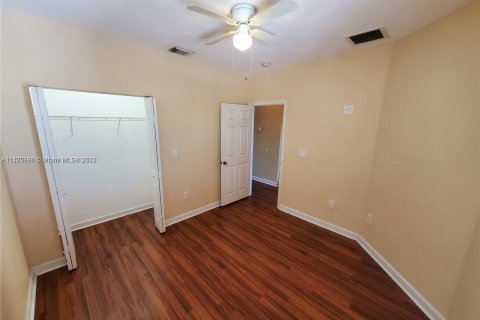 Casa en venta en Cutler Bay, Florida, 4 dormitorios, 225.66 m2 № 802359 - foto 23