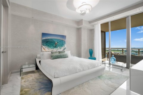 Condominio en venta en Bal Harbour, Florida, 3 dormitorios, 318.1 m2 № 448826 - foto 18