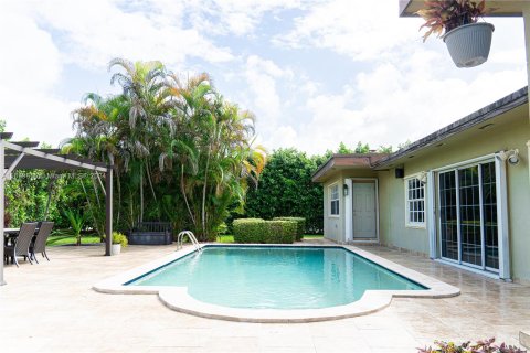 Casa en venta en Miami, Florida, 4 dormitorios, 334.45 m2 № 1409180 - foto 14