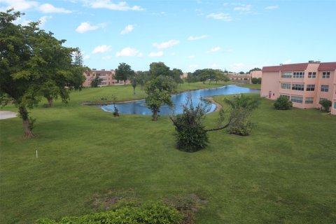 Condominio en venta en Sunrise, Florida, 2 dormitorios, 95.22 m2 № 1159909 - foto 17