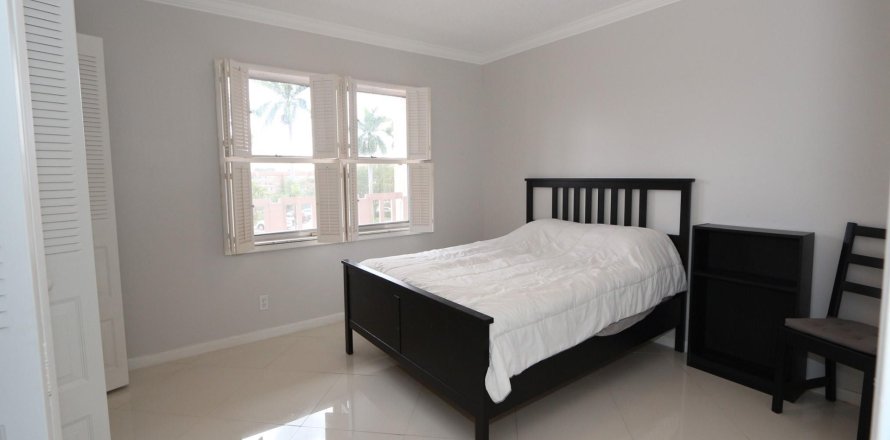 Condo in Sunrise, Florida, 2 bedrooms  № 1159909