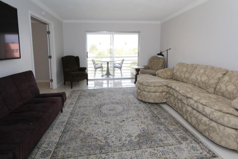 Condo in Sunrise, Florida, 2 bedrooms  № 1159909 - photo 14