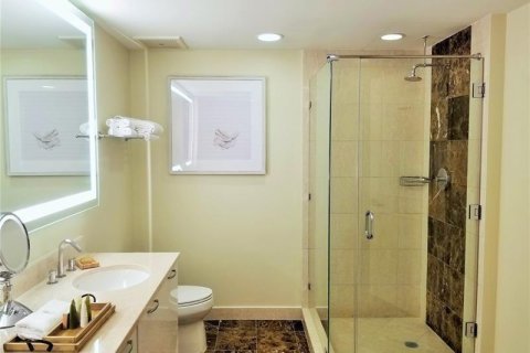 Condo in Fort Lauderdale, Florida, 1 bedroom  № 1011640 - photo 3