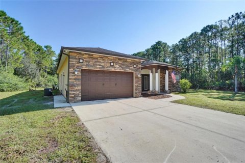 House in Mims, Florida 4 bedrooms, 188.13 sq.m. № 1372235 - photo 4