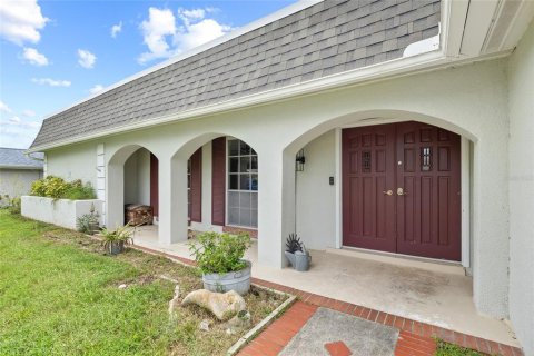 Villa ou maison à vendre à New Port Richey, Floride: 3 chambres, 154.96 m2 № 1361327 - photo 4