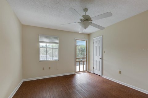 Copropriété à vendre à Mount Dora, Floride: 1 chambre, 56.48 m2 № 1375071 - photo 15