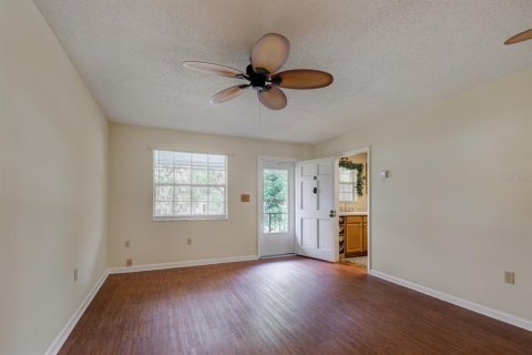 Copropriété à vendre à Mount Dora, Floride: 1 chambre, 56.48 m2 № 1375071 - photo 11