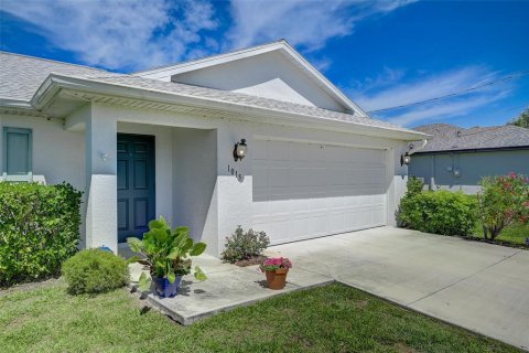 House in Cape Coral, Florida 3 bedrooms, 119.47 sq.m. № 1090240 - photo 23