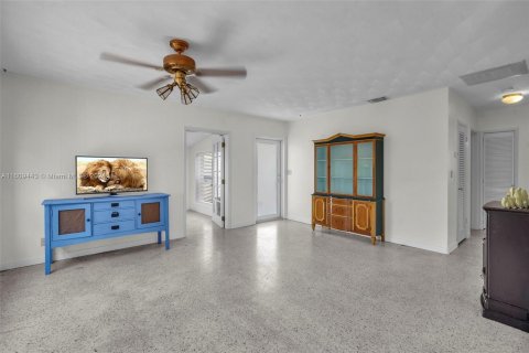 Casa en venta en Hollywood, Florida, 3 dormitorios, 118.54 m2 № 1232076 - foto 14