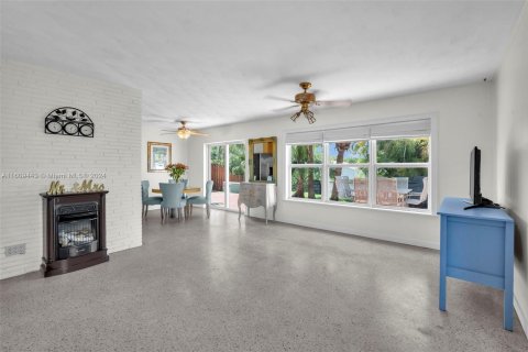 Casa en venta en Hollywood, Florida, 3 dormitorios, 118.54 m2 № 1232076 - foto 6