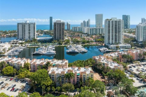 Condo in Aventura, Florida, 2 bedrooms  № 1315755 - photo 27