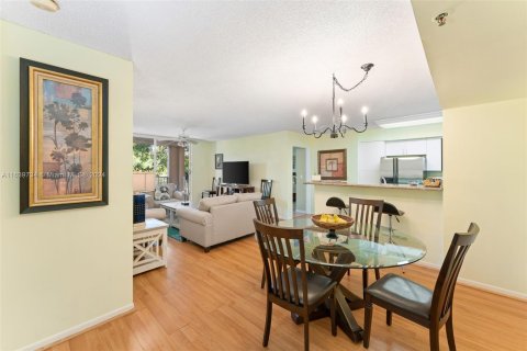 Condo in Aventura, Florida, 2 bedrooms  № 1315755 - photo 2