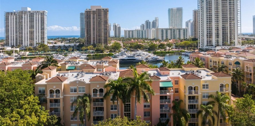 Condo in Aventura, Florida, 2 bedrooms  № 1315755