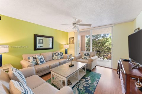 Condo in Aventura, Florida, 2 bedrooms  № 1315755 - photo 8