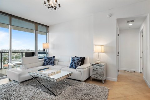 Condo in Miami Beach, Florida, 2 bedrooms  № 1315756 - photo 6