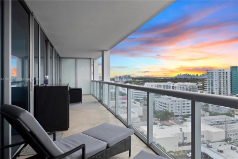 Copropriété à vendre à Miami Beach, Floride: 2 chambres, 96.15 m2 № 1315756 - photo 1