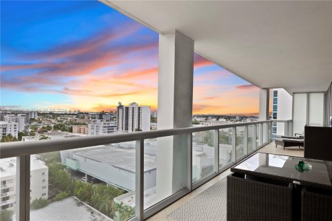 Copropriété à vendre à Miami Beach, Floride: 2 chambres, 96.15 m2 № 1315756 - photo 18