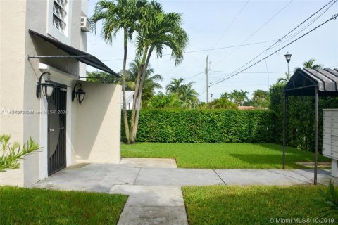 Immobilier commercial à vendre à Biscayne Park, Floride № 995884 - photo 2