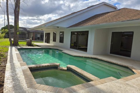 Villa ou maison à vendre à Lauderhill, Floride: 4 chambres, 227.15 m2 № 1128649 - photo 26