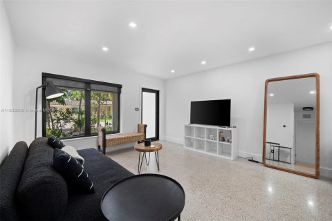 Casa en venta en Fort Lauderdale, Florida, 3 dormitorios, 112.23 m2 № 1293760 - foto 4