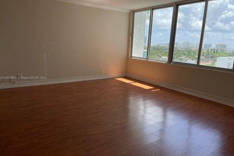 Condominio en venta en Miami Beach, Florida, 72.56 m2 № 1293943 - foto 3