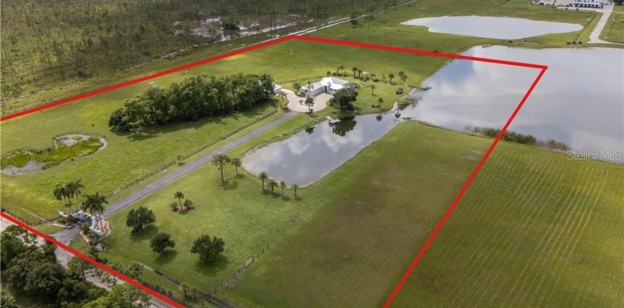 Villa ou maison à Punta Gorda, Floride 3 chambres, 254.09 m2 № 1359893