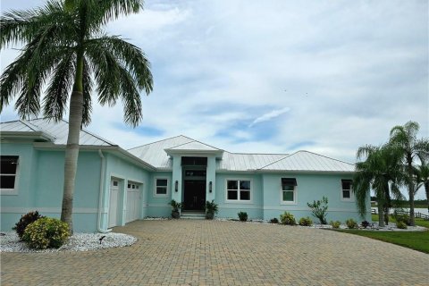 Villa ou maison à vendre à Punta Gorda, Floride: 3 chambres, 254.09 m2 № 1359893 - photo 7