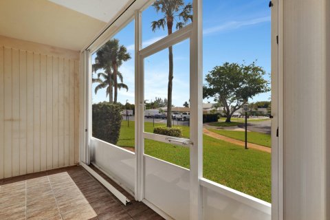 Condo in North Palm Beach, Florida, 1 bedroom  № 1179526 - photo 5