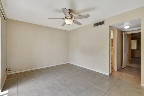 Condo in North Palm Beach, Florida, 1 bedroom  № 1179526 - photo 8