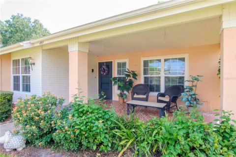 House in New Port Richey, Florida 2 bedrooms, 123.19 sq.m. № 1318222 - photo 2